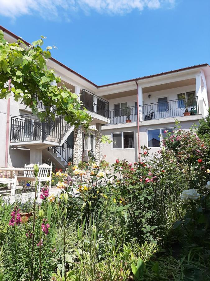 Hotel Bcm Family House Două Mai Exterior foto