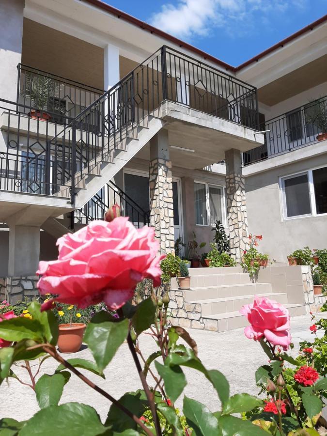 Hotel Bcm Family House Două Mai Exterior foto